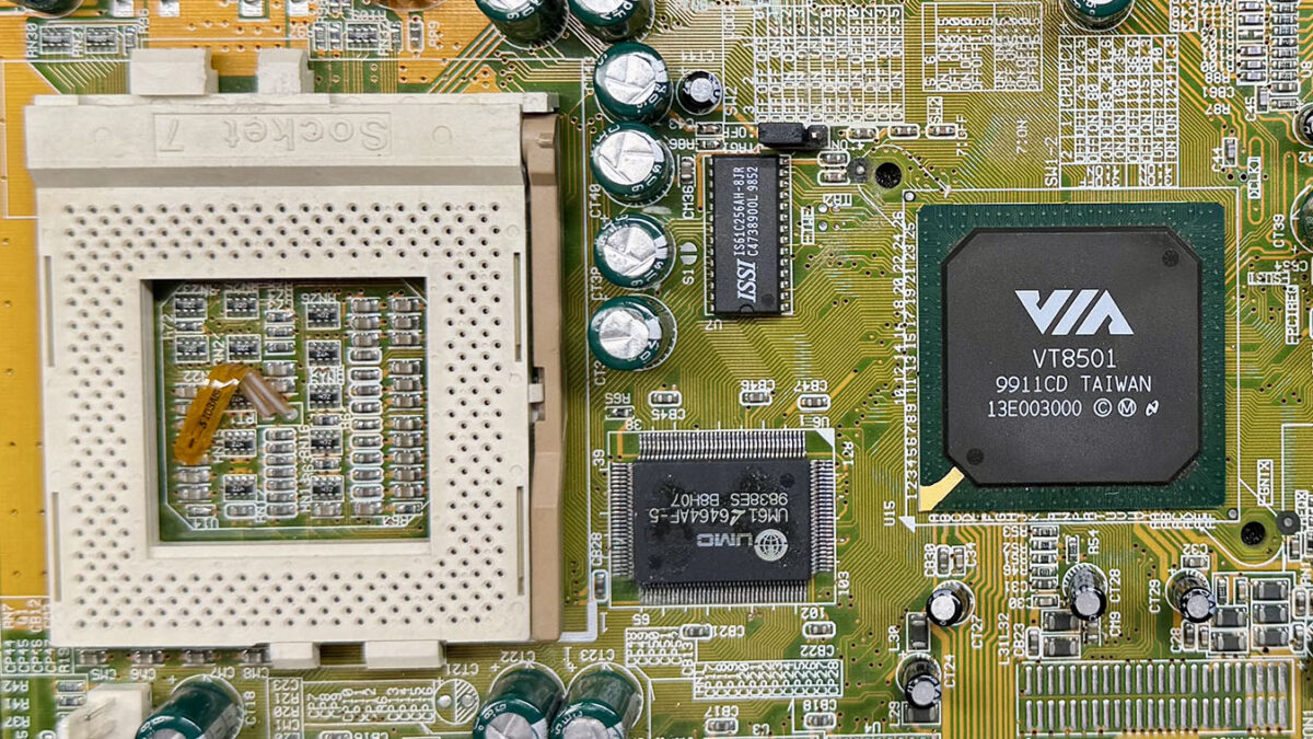 [VIA’s Graveyard] Resurrecting the VT5182E (Apollo MVP4 Reference Board)