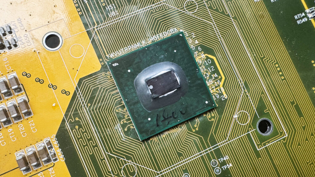 VIA C7-M 1.80 GHz Engineering Sample