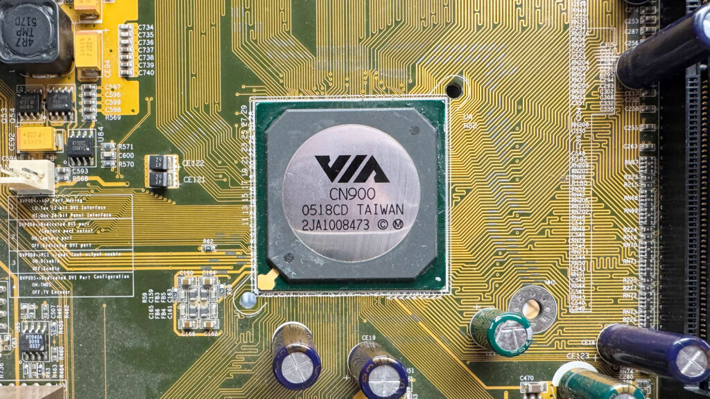 Unreleased VIA CN900 Northbridge